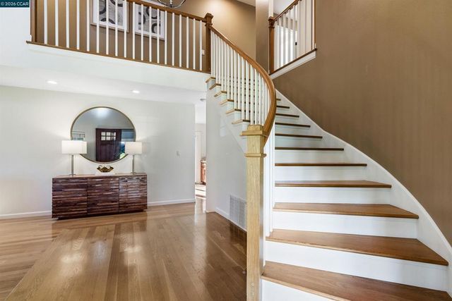 3687 Chucker Ct, Walnut Creek, CA 94598