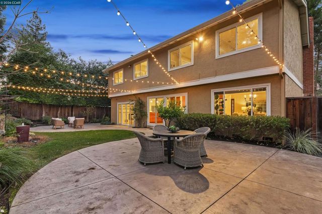 3687 Chucker Ct, Walnut Creek, CA 94598