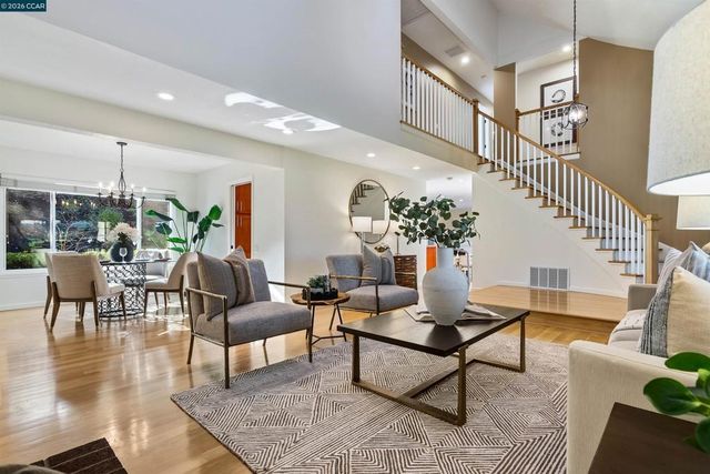 3687 Chucker Ct, Walnut Creek, CA 94598