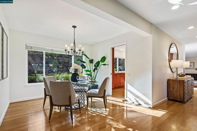 3687 Chucker Ct, Walnut Creek, CA 94598