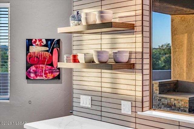 1124 W Saddlehorn Place, Oro Valley, AZ 85704