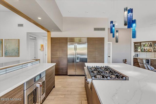 1124 W Saddlehorn Place, Oro Valley, AZ 85704