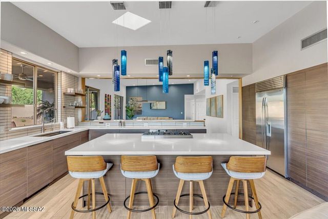 1124 W Saddlehorn Place, Oro Valley, AZ 85704