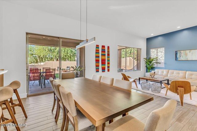 1124 W Saddlehorn Place, Oro Valley, AZ 85704