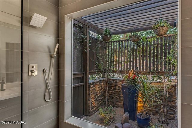 1124 W Saddlehorn Place, Oro Valley, AZ 85704