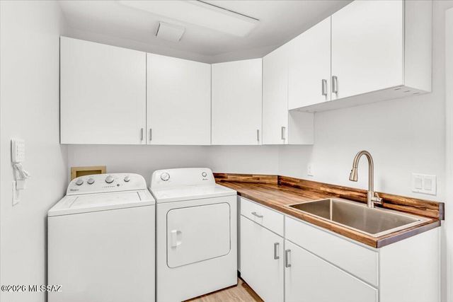 1124 W Saddlehorn Place, Oro Valley, AZ 85704