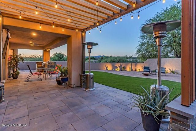 1124 W Saddlehorn Place, Oro Valley, AZ 85704