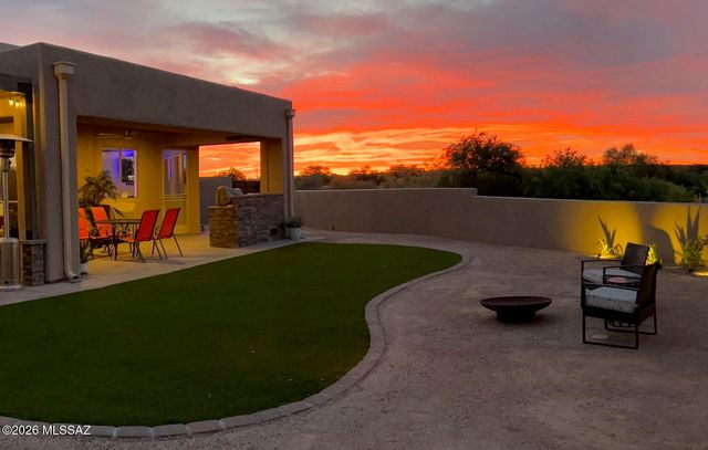 1124 W Saddlehorn Place, Oro Valley, AZ 85704