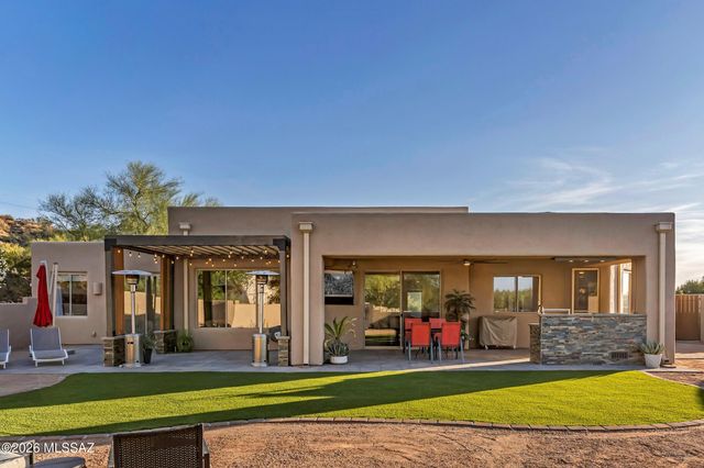 1124 W Saddlehorn Place, Oro Valley, AZ 85704