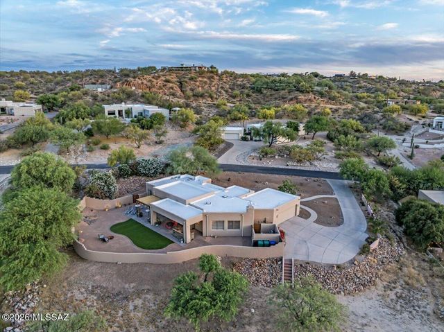 1124 W Saddlehorn Place, Oro Valley, AZ 85704