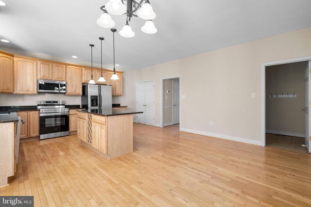 7425 SANDY BOTTOM CT, Hughesville, MD 20637