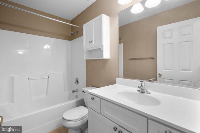7425 SANDY BOTTOM CT, Hughesville, MD 20637