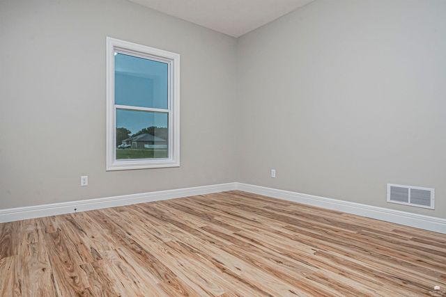 1800-1802 Broadfoot Drive, Abilene, KS 67410
