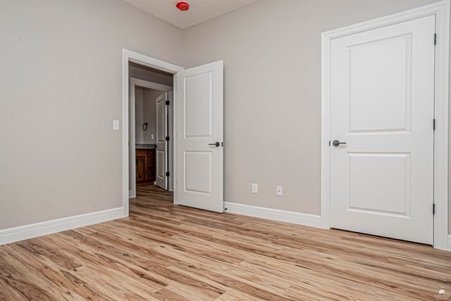 1800-1802 Broadfoot Drive, Abilene, KS 67410