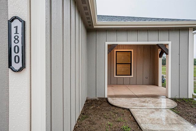 1800-1802 Broadfoot Drive, Abilene, KS 67410