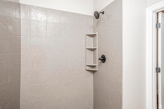 1800-1802 Broadfoot Drive, Abilene, KS 67410