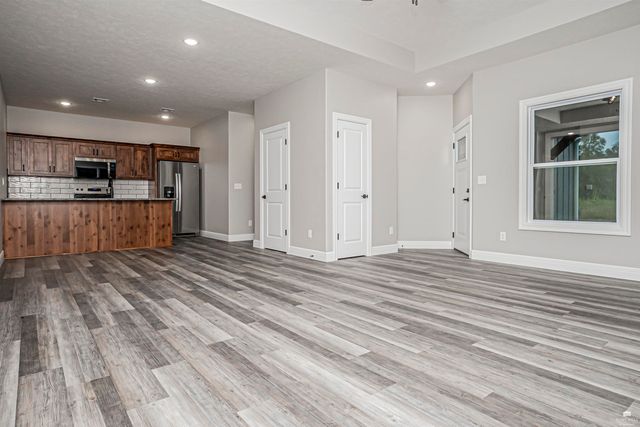 1800-1802 Broadfoot Drive, Abilene, KS 67410
