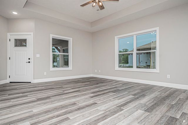 1800-1802 Broadfoot Drive, Abilene, KS 67410