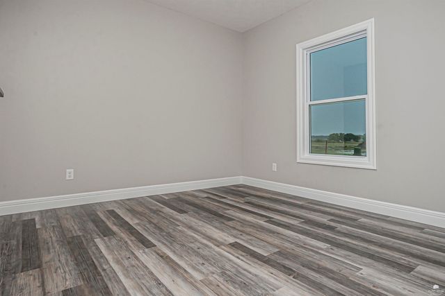 1800-1802 Broadfoot Drive, Abilene, KS 67410