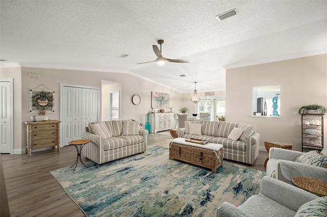 9 COLLINGVILLE COURT, Palm Coast, FL 32137