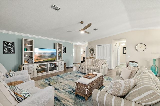 9 COLLINGVILLE COURT, Palm Coast, FL 32137