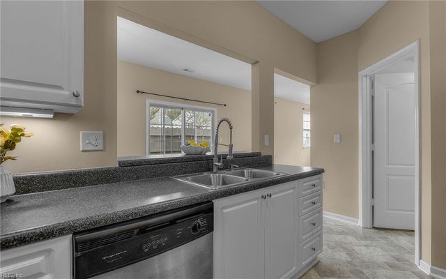 4368 Duffy DR, Virginia Beach, VA 23462