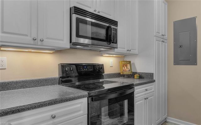 4368 Duffy DR, Virginia Beach, VA 23462