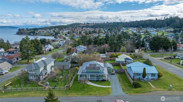 705 NE Haller Street, Coupeville, WA 98239