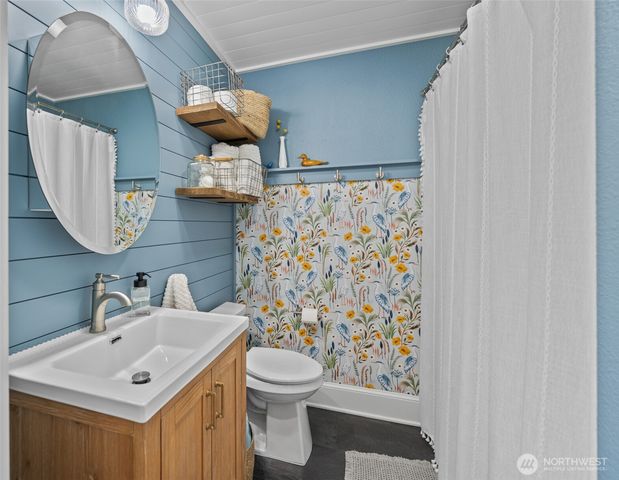 705 NE Haller Street, Coupeville, WA 98239