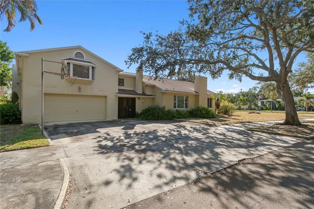 100 CATALAN BOULEVARD NE, St Petersburg, FL 33704