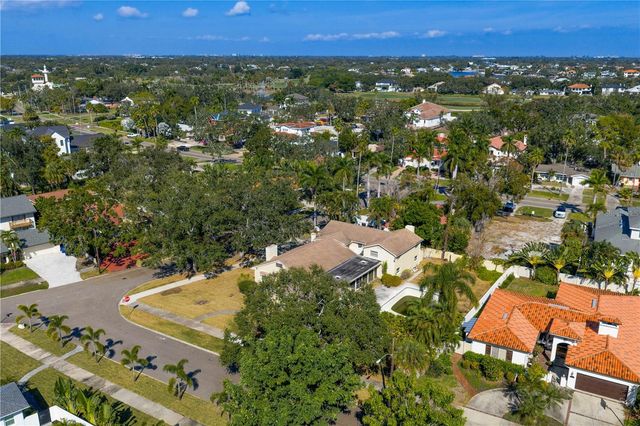 100 CATALAN BOULEVARD NE, St Petersburg, FL 33704