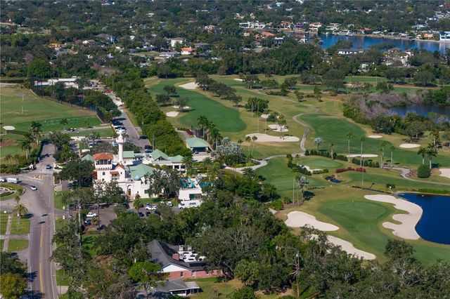 100 CATALAN BOULEVARD NE, St Petersburg, FL 33704