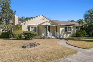 100 CATALAN BOULEVARD NE, St Petersburg, FL 33704