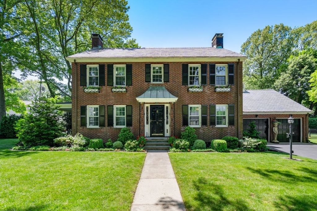 9 Grenwold Rd, Quincy, MA 02169