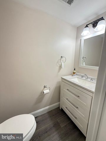 3 FRANKLIN DR, Voorhees, NJ 08043