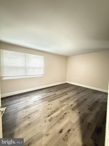 3 FRANKLIN DR, Voorhees, NJ 08043