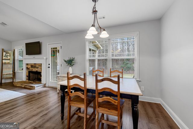 36 E Gordon Road, Newnan, GA 30263