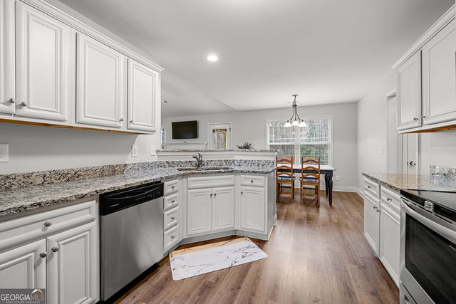 36 E Gordon Road, Newnan, GA 30263