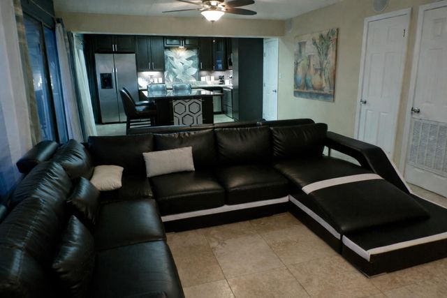 7310 Seawall Boulevard 1101, Galveston, TX 77551