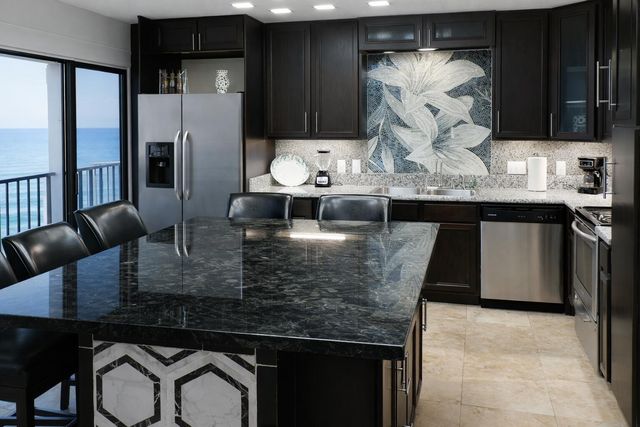 7310 Seawall Boulevard 1101, Galveston, TX 77551