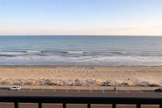 7310 Seawall Boulevard 1101, Galveston, TX 77551