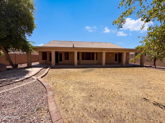 5024 W SIESTA Way, Laveen, AZ 85339