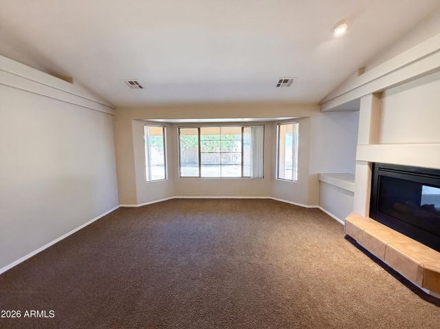 5024 W SIESTA Way, Laveen, AZ 85339