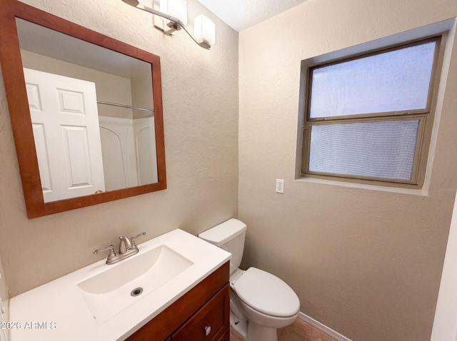 5024 W SIESTA Way, Laveen, AZ 85339