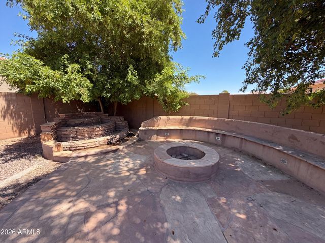 5024 W SIESTA Way, Laveen, AZ 85339