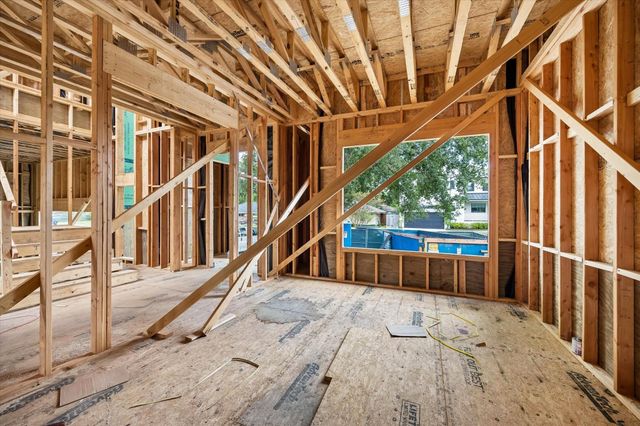 2031 Saxon Drive, Houston, TX 77018