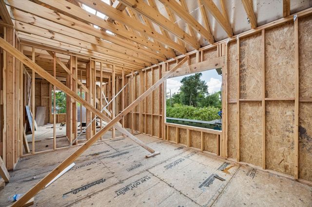 2031 Saxon Drive, Houston, TX 77018