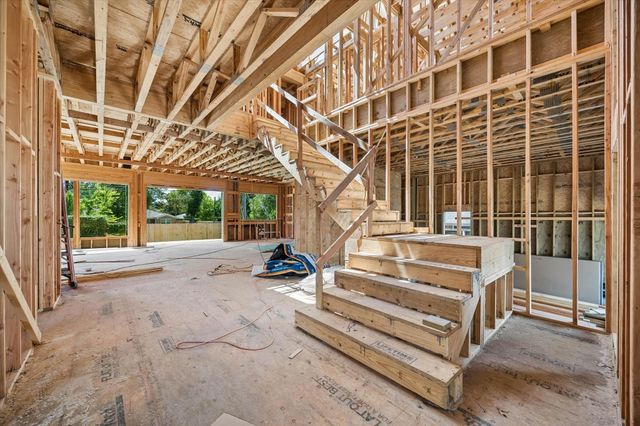 2031 Saxon Drive, Houston, TX 77018