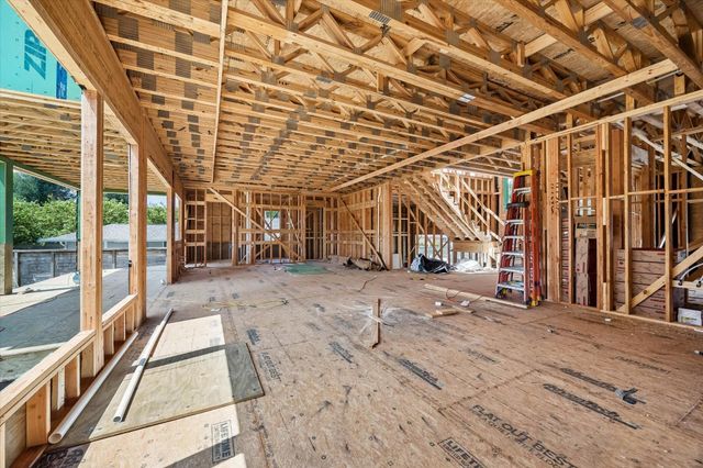 2031 Saxon Drive, Houston, TX 77018