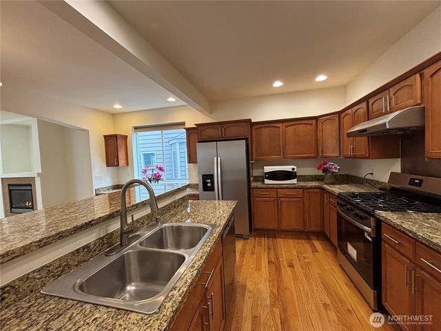 35035 41st Place S, Auburn, WA 98001